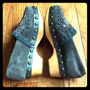 Designer Mou Clogs